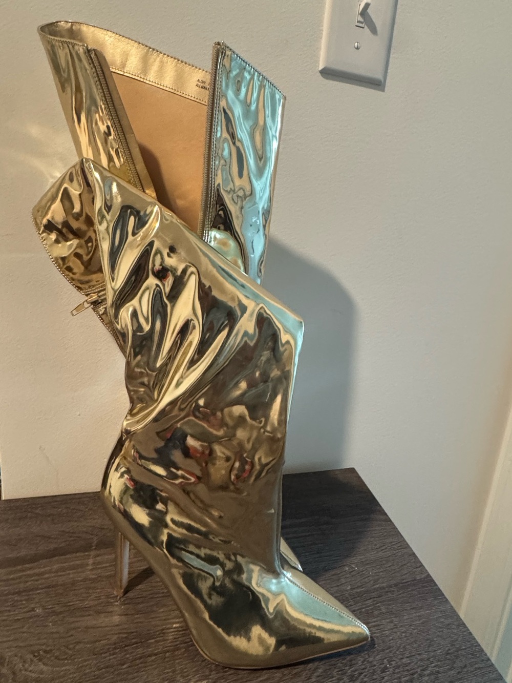 ALOHAS Metallic Gold Knee-High Pointed-Toe Boots
